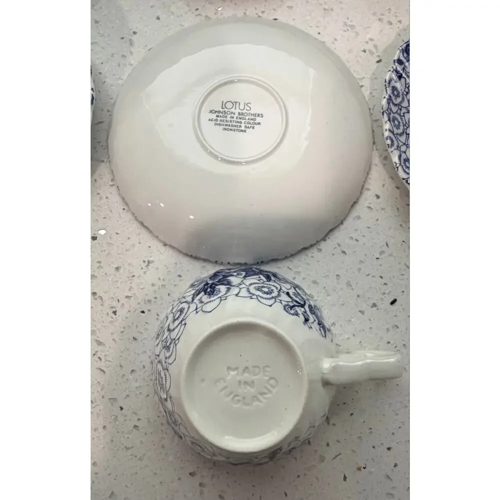 Set of 8 Johnson Brothers 'Lotus' Cup And Saucer- Blue Design